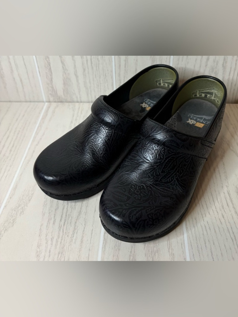 Dansko XP 2.0  Black Clogs Size 38 (US 7.5-8)